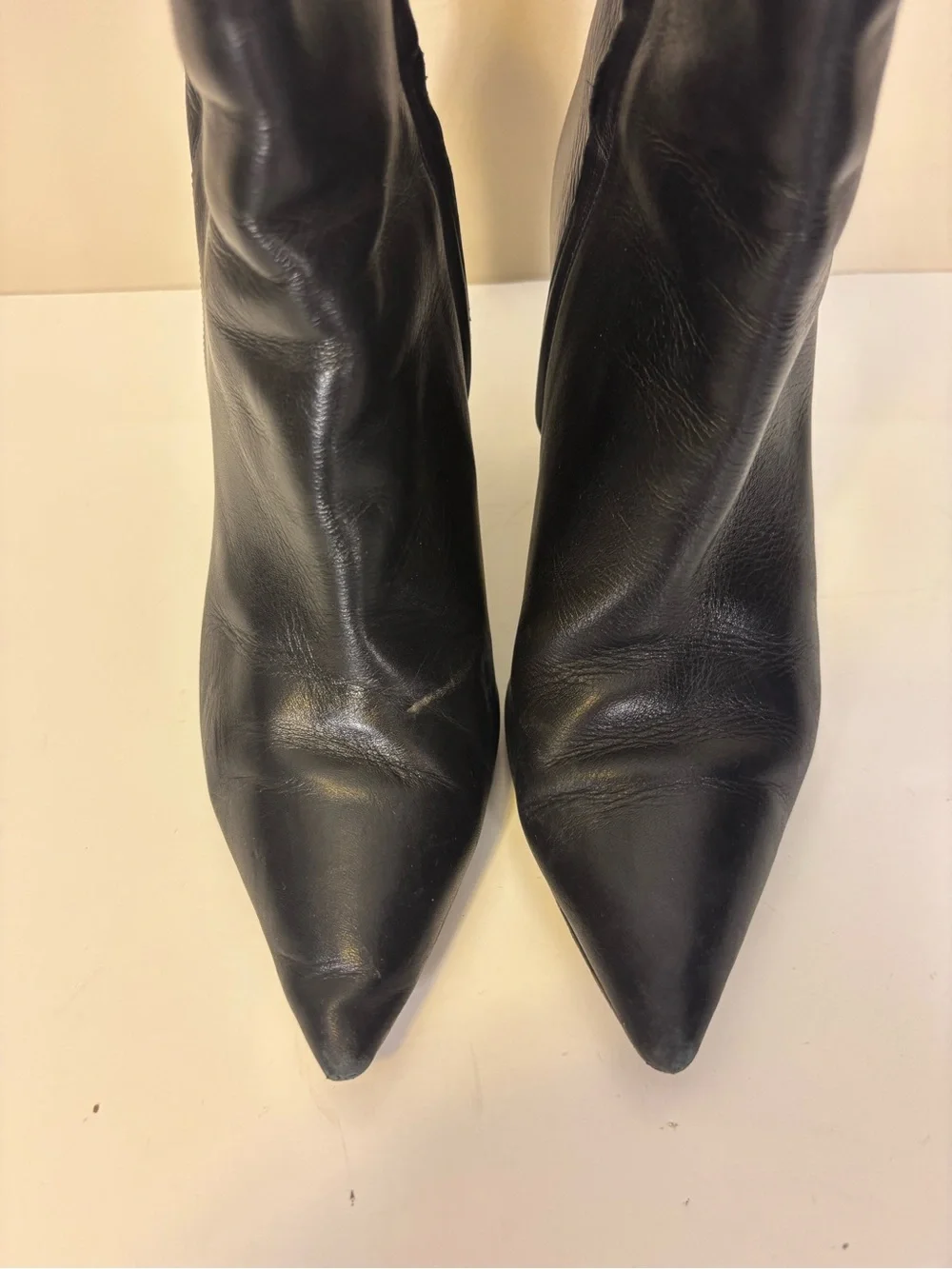 Tory Burch Black Leather Pointed Toe Heeled Booties with Gold Logo Women’s 8